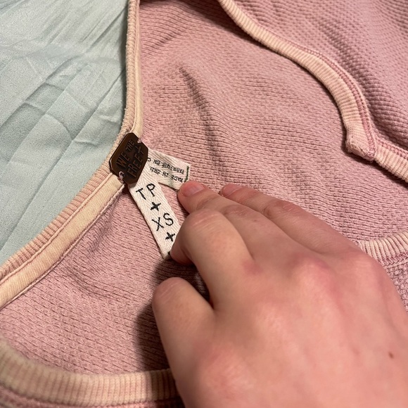 We the Free Thermal top. Size xs - Picture 2 of 3